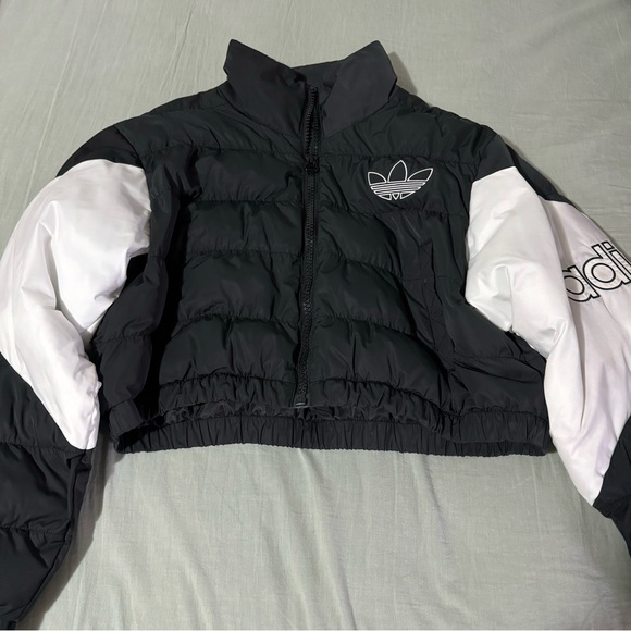 Adidas jacket - Picture 1 of 4